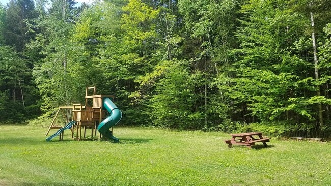 Building Photo - 19 Saco St