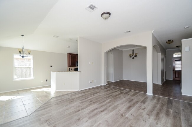 Building Photo - 2646 Leopard Ct