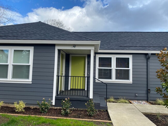Building Photo - Modern Vintage Alberta Arts  1250sqft 1BR-...