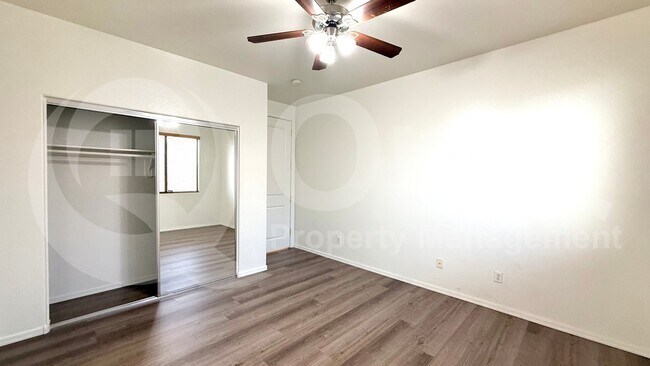 Building Photo - 440 S Emerson St