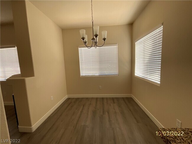 Building Photo - 1050 E Cactus Ave