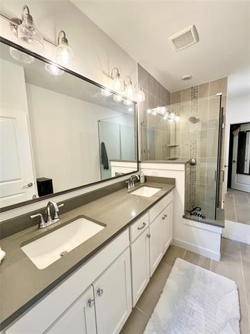 Building Photo - 2621 Chablis Dr