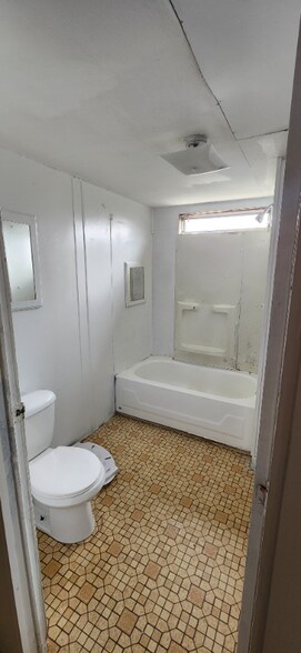 Building Photo - 27511 US-31