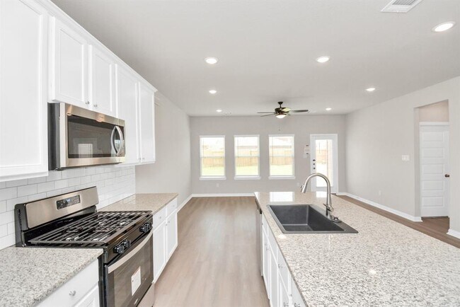 Building Photo - 27107 Bahia Grove Dr