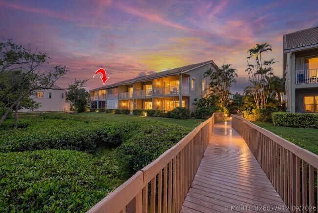 Building Photo - 88 N Lakeshore Dr