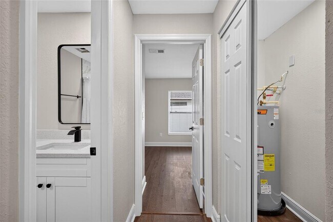 Building Photo - 5408 Marlwood Ct