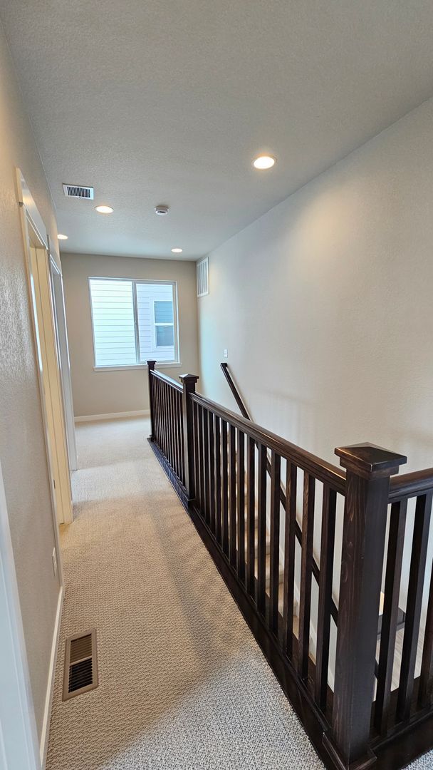 Building Photo - Newer Home in Broomfield