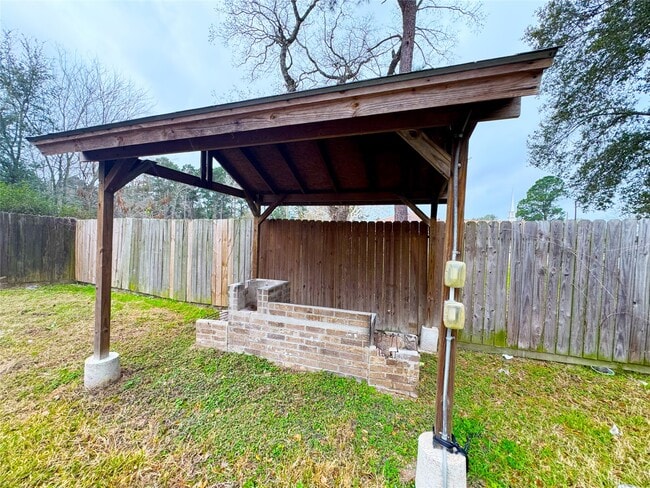 Building Photo - 918 Bolton Ct