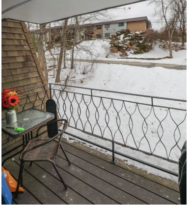 Building Photo - 10 Strawberry Bank Rd