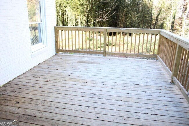 Building Photo - 970 Bates Rd