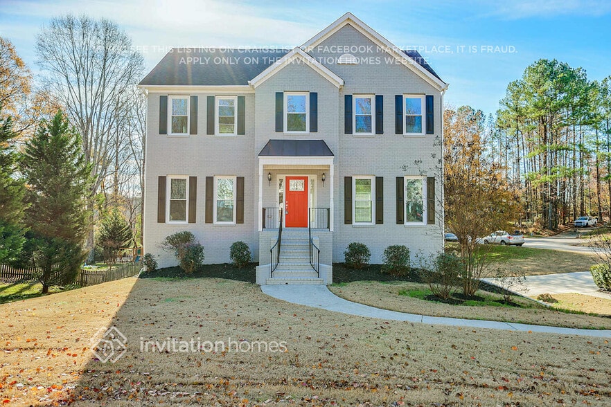 Building Photo - 17 Hollow Springs Ln