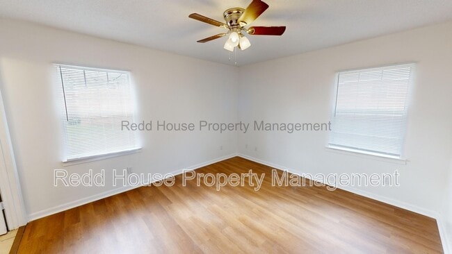 Building Photo - 215 Damascus Rd