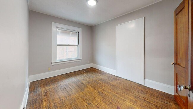 Building Photo - 764 Work Dr