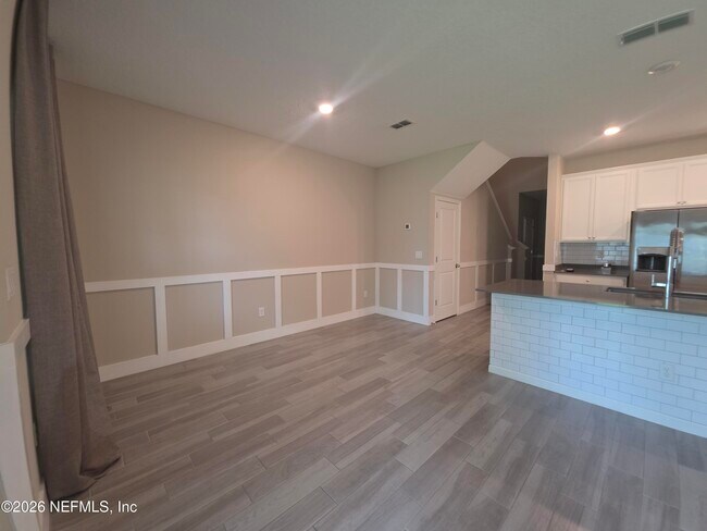 Building Photo - 12784 Josslyn Ln