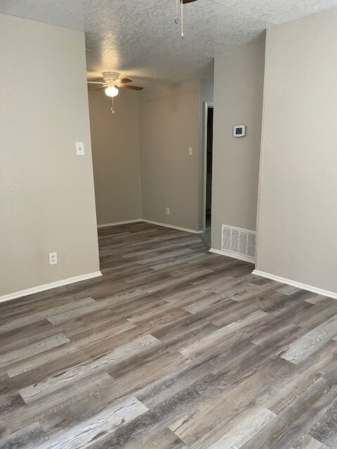 Building Photo - 10910 Baltic Dr