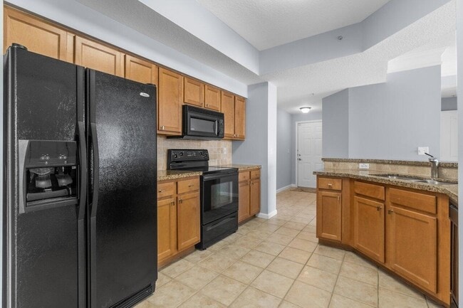 Building Photo - 276 Murcia Dr