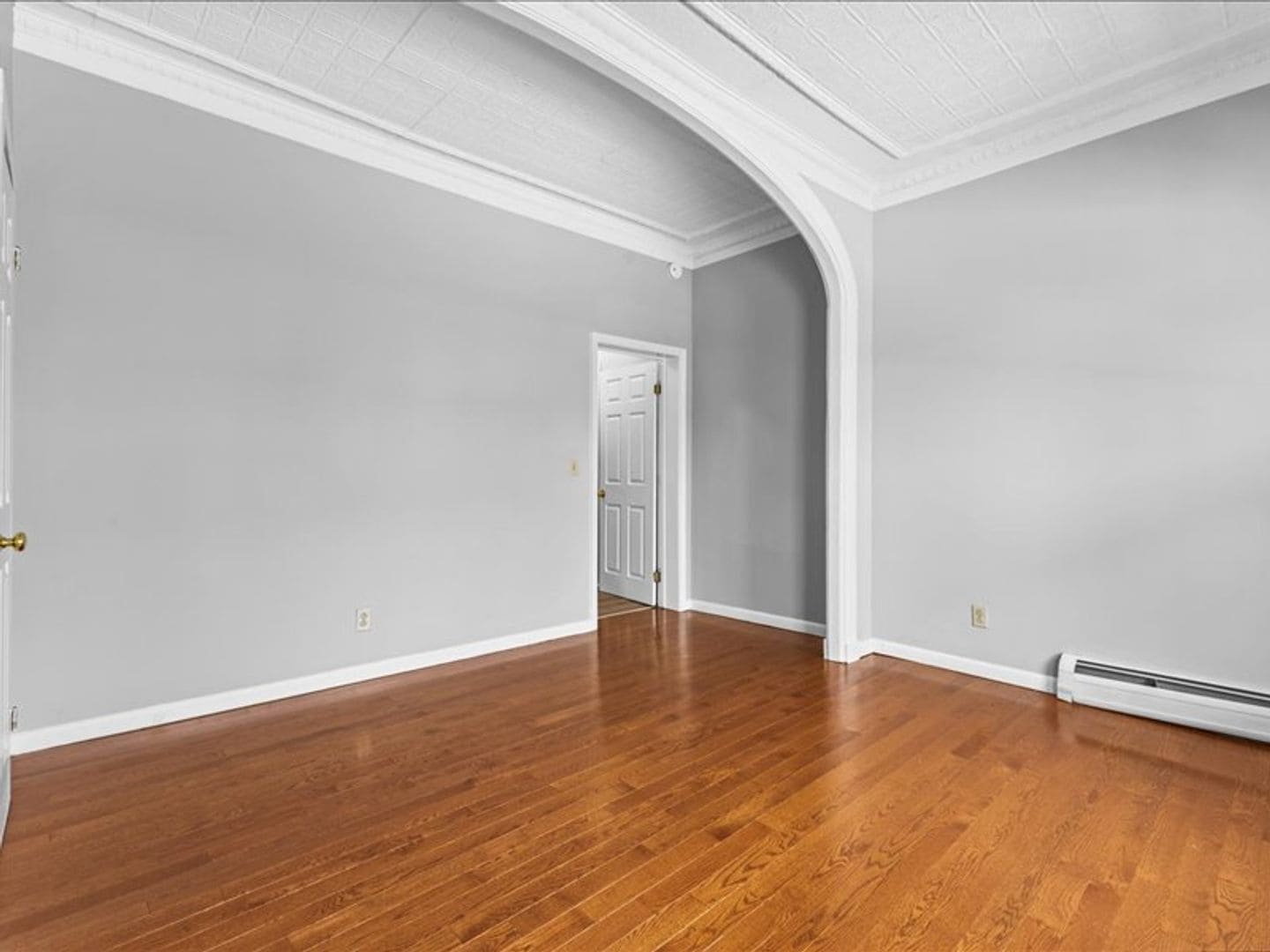 Building Photo - 158 Main St