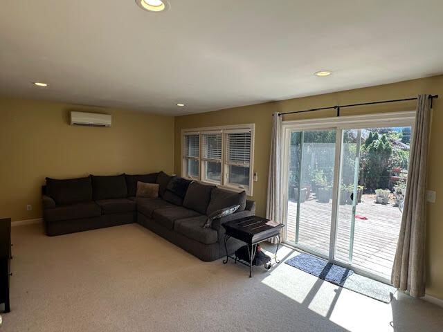 Family room with sliders to deck - 16715 SE Evergreen Ln