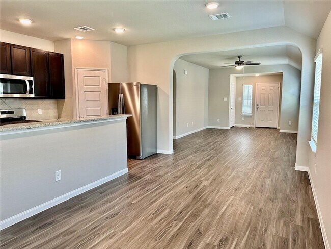 Building Photo - 2362 Tavo Trails Dr