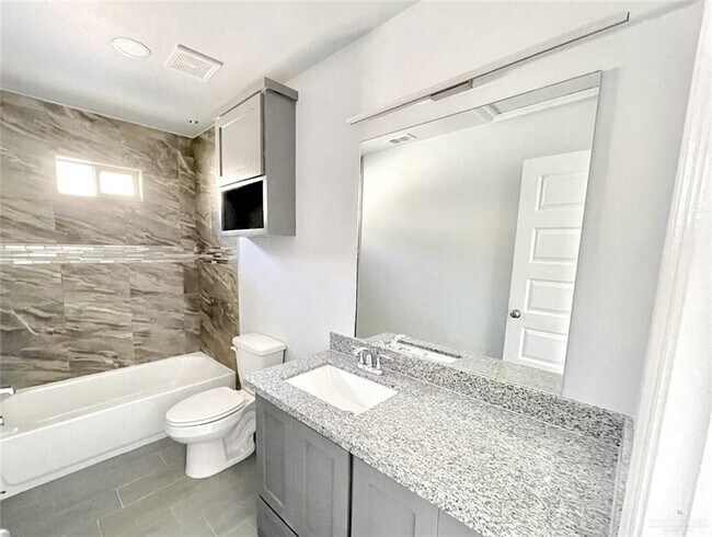 Building Photo - 3610 Bella Costa Dr