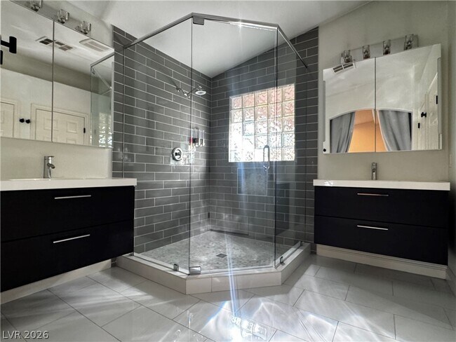 Building Photo - 956 Puerta Del Sol Dr