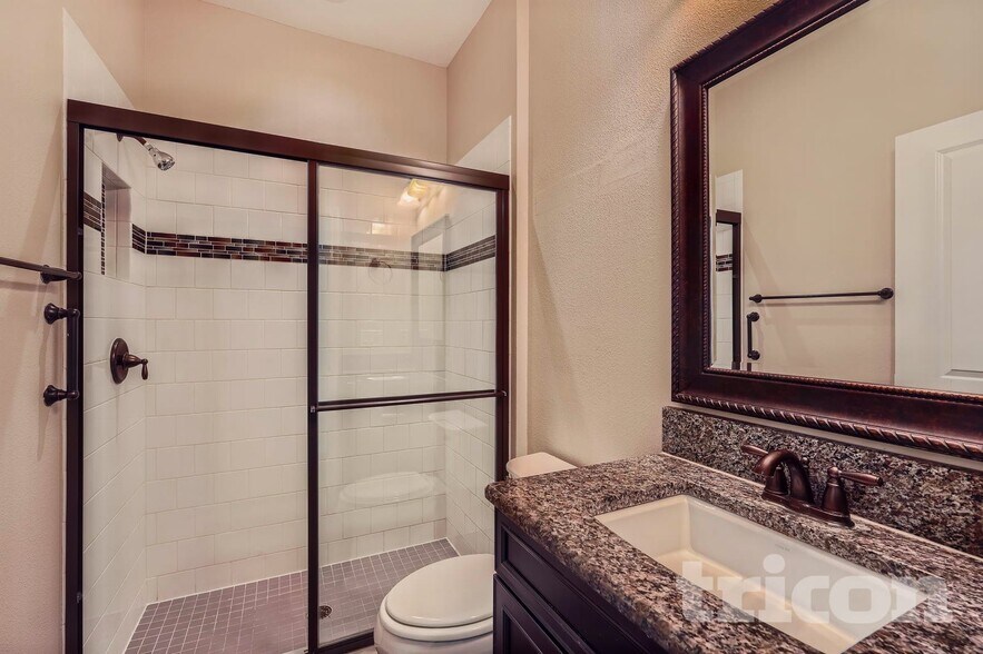 Building Photo - 33164 Whisper Pointe Dr