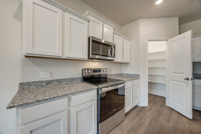 Building Photo - 3433 Marie Dr