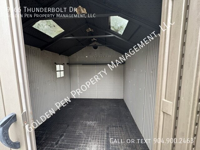 Building Photo - 9366 Thunderbolt Dr