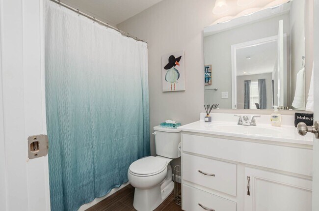 Building Photo - Fully Furnished Luxury Corporate Rental - Brand New Construciton