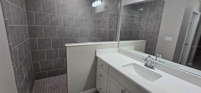 Building Photo - 1482 W Manchester Dr