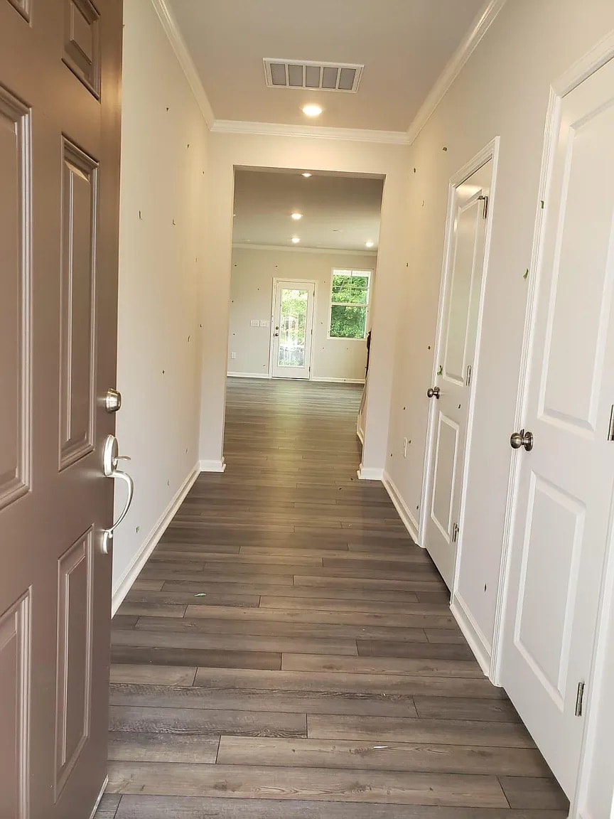 Building Photo - Room in Townhome on Hazy Hills Ln