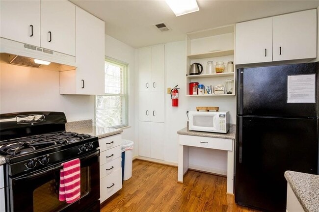 Building Photo - 1538 Beech Valley Way NE