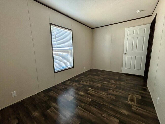 Building Photo - 2101 Ladnier Rd