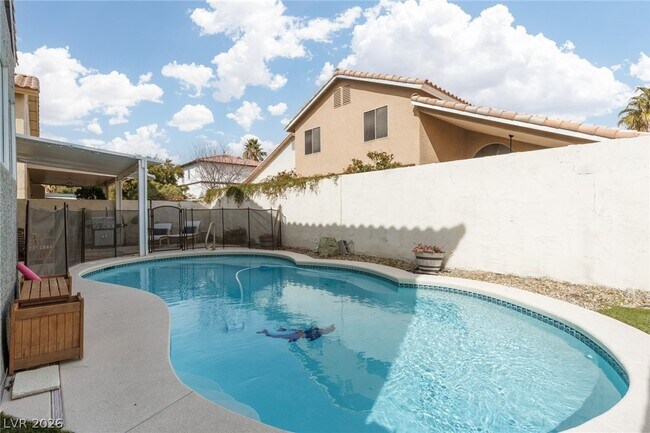 Building Photo - 7904 Constantinople Ave