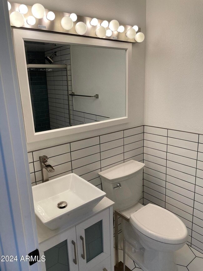 Building Photo - 4322 W Sandra Cir