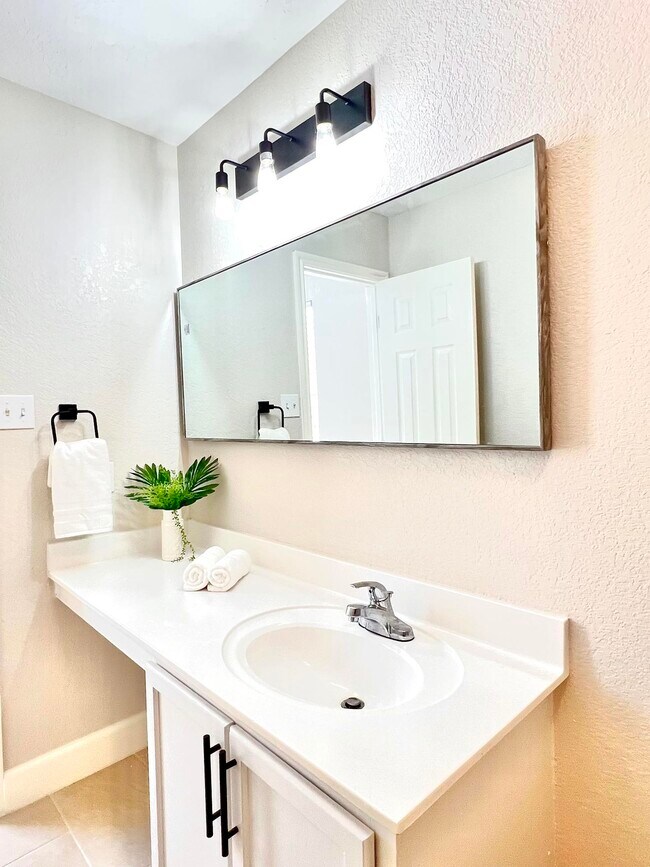 Building Photo - 7834 Caballo Canyon