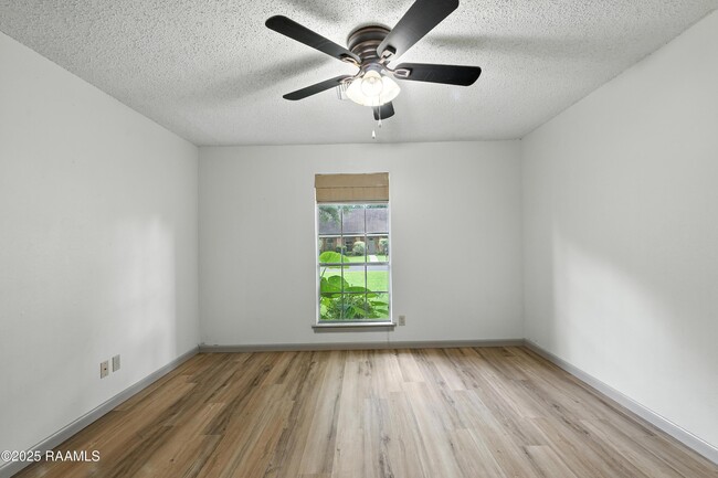 Building Photo - 301 Estainville Ave