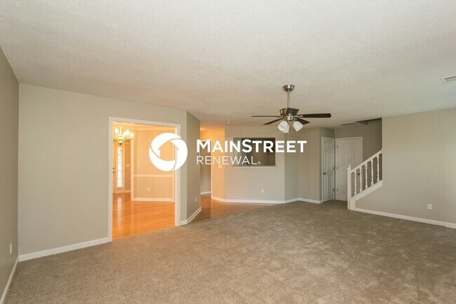 Building Photo - 4 Bedroom Pet-Friendly Home in Hampton, GA with Main Street Renewal