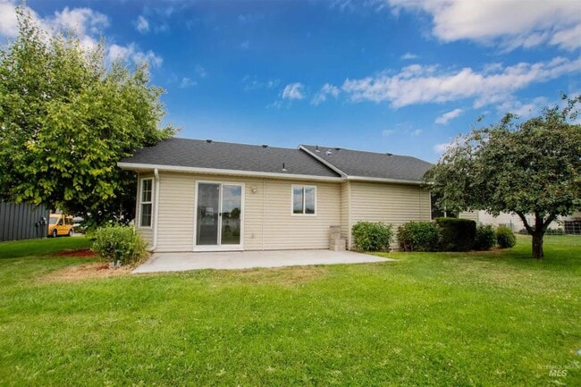 Building Photo - Stony Meadow Drive