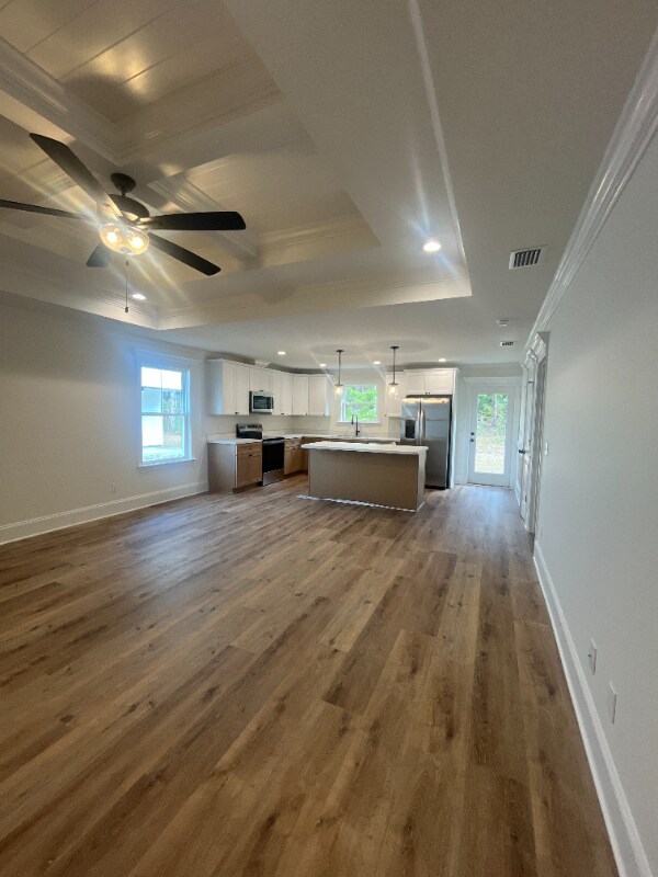 Building Photo - 31 Klickitat Dr