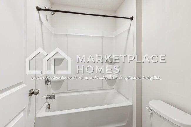 Building Photo - 1425 Willow Springs Dr