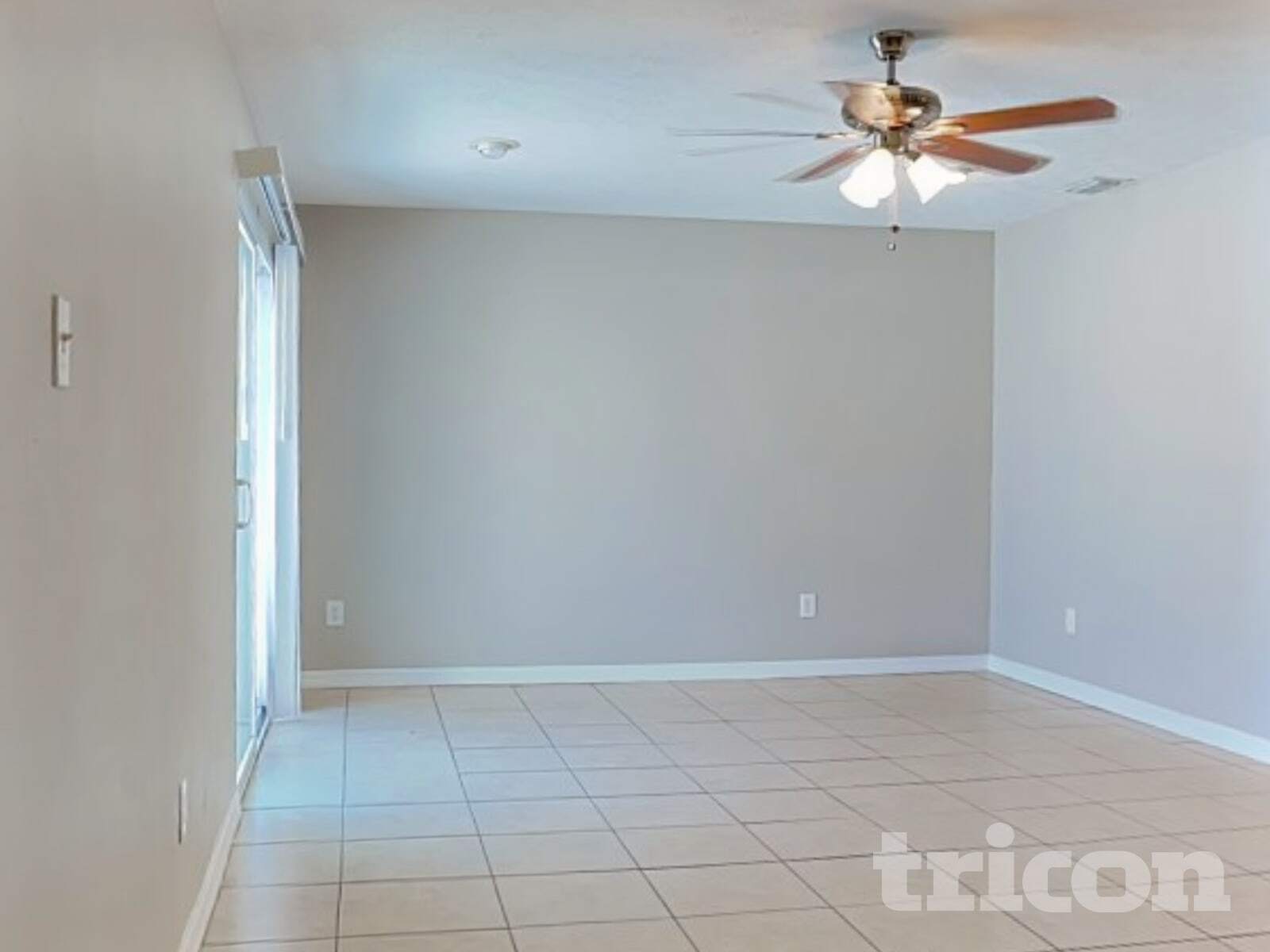 Building Photo - 1928 W Clinton St