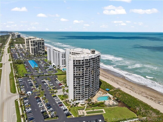 Building Photo - 9650 S Ocean Dr