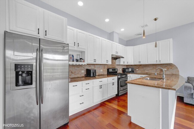 Building Photo - 5614 N Jersey Ave