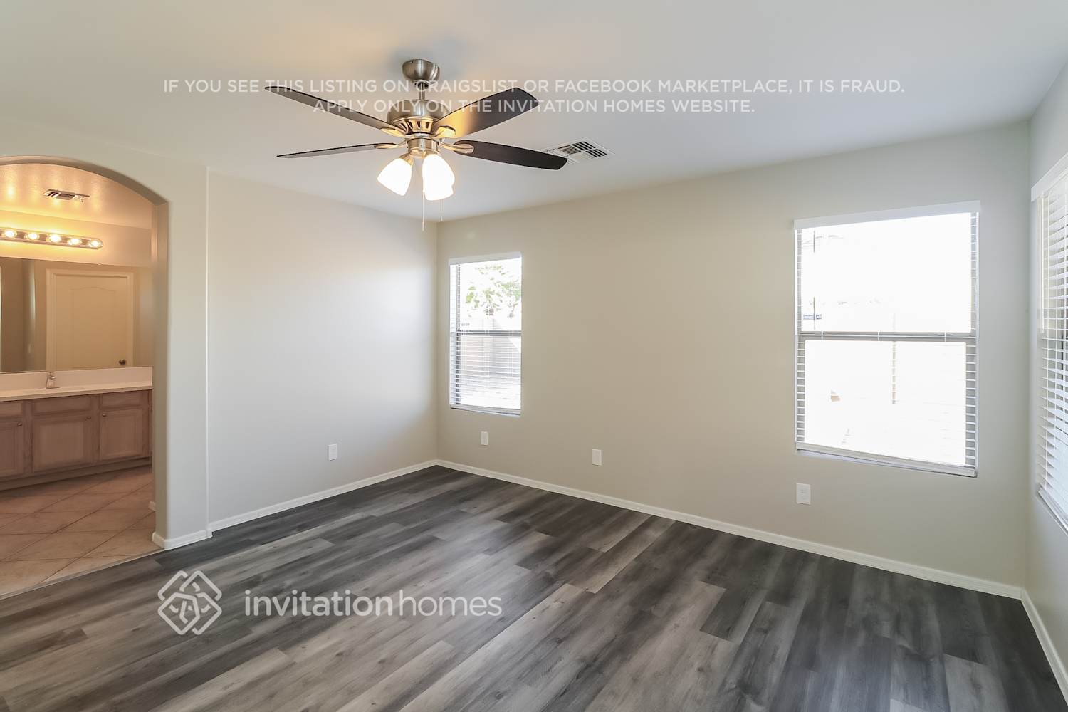 Building Photo - 12506 W Lincoln St