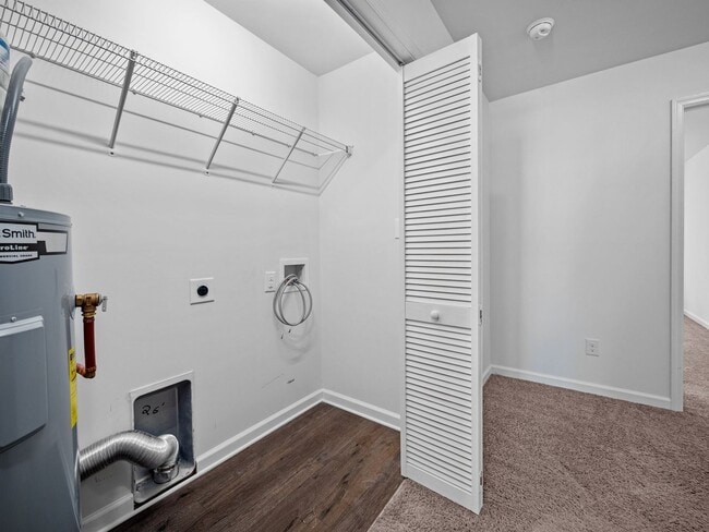 Building Photo - Welcome to Tuscany Villas!