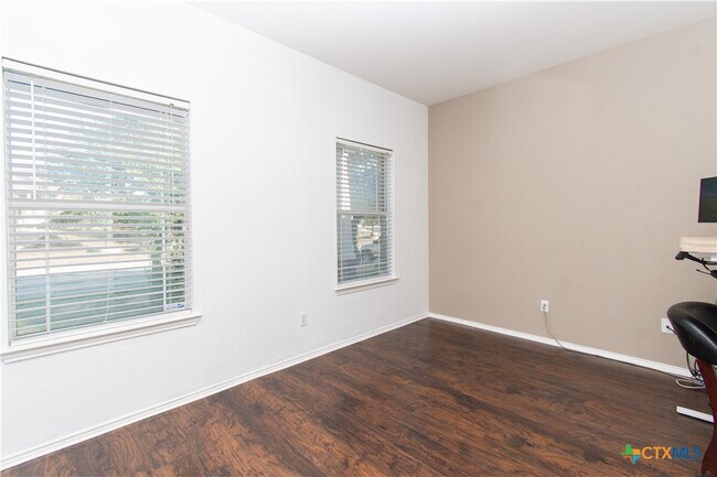 Building Photo - 2608 Moose Hide Dr