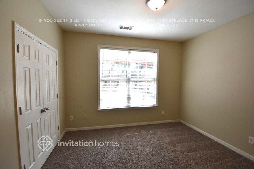 Building Photo - 3158 Yelton Ln