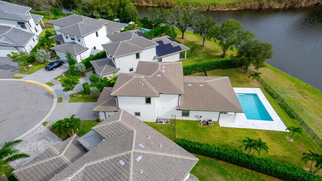 Building Photo - 3018 Safflower Cir