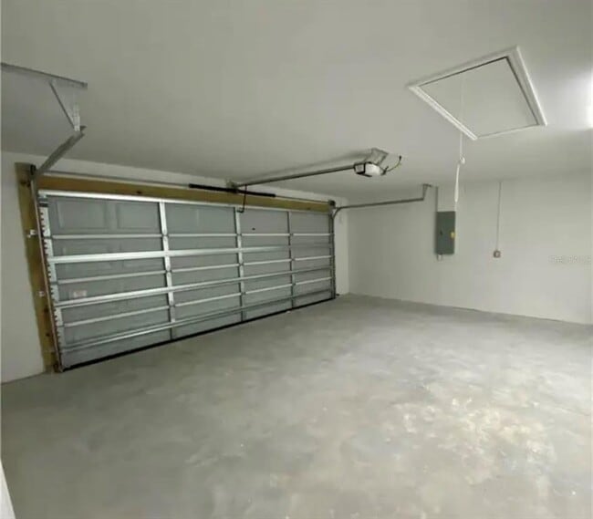 Building Photo - 5547 Ponce De Leon Blvd